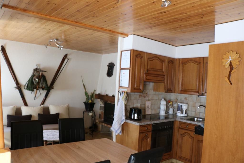 Apartment Chez Véro et Bernard Bourg-Saint-Pierre Extérieur photo