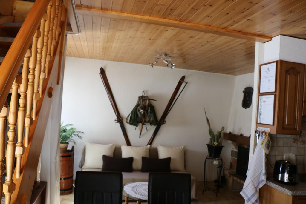 Apartment Chez Véro et Bernard Bourg-Saint-Pierre Extérieur photo